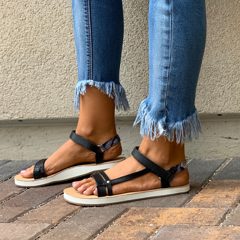 Black Universal Slim Slingback Flatform Sandal - Picture 8 of 8